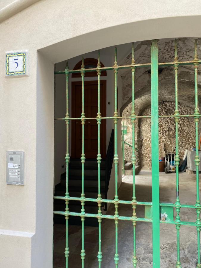Suite Posterus 5 Κάπρι Εξωτερικό φωτογραφία