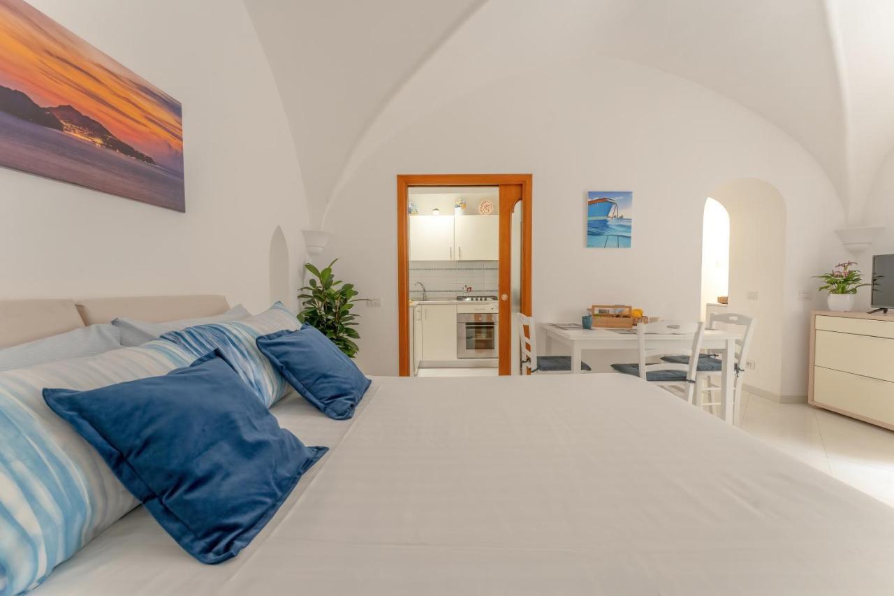 Suite Posterus 5 Κάπρι Εξωτερικό φωτογραφία